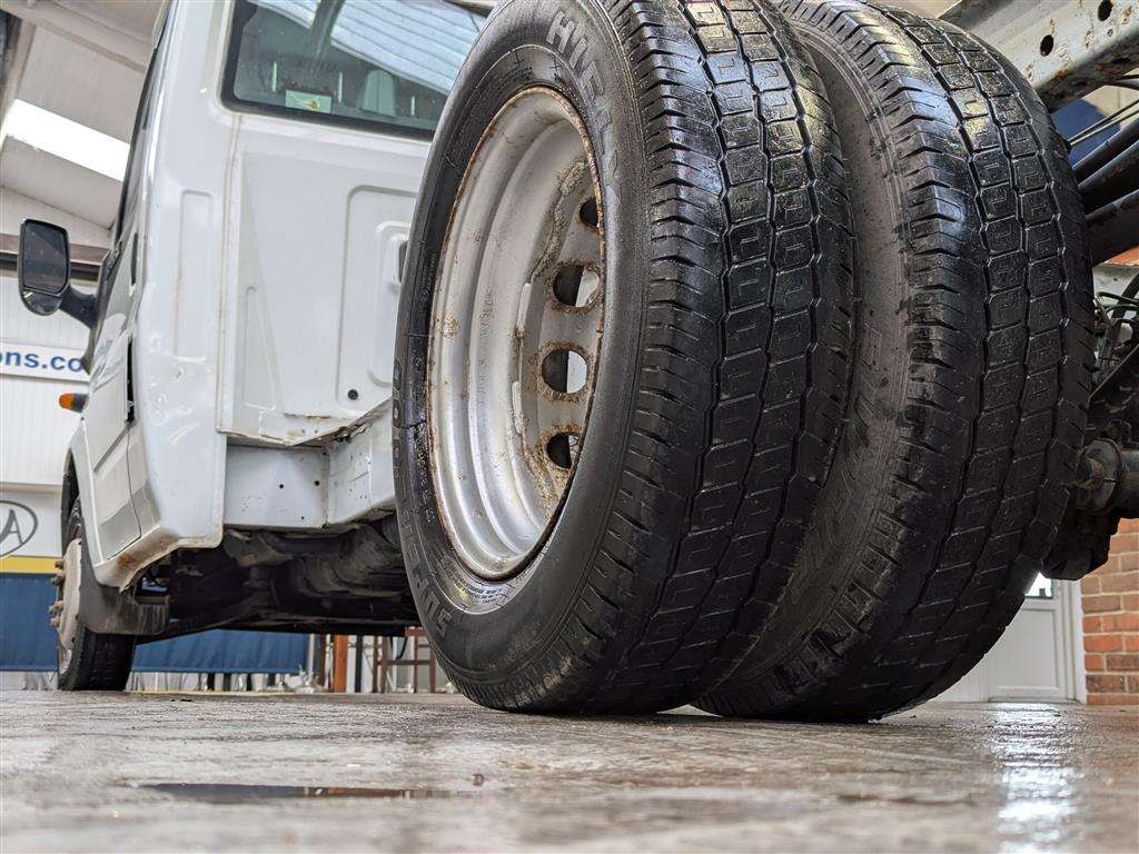 <p>2013 FORD TRANSIT 125 T350 RWD</p>