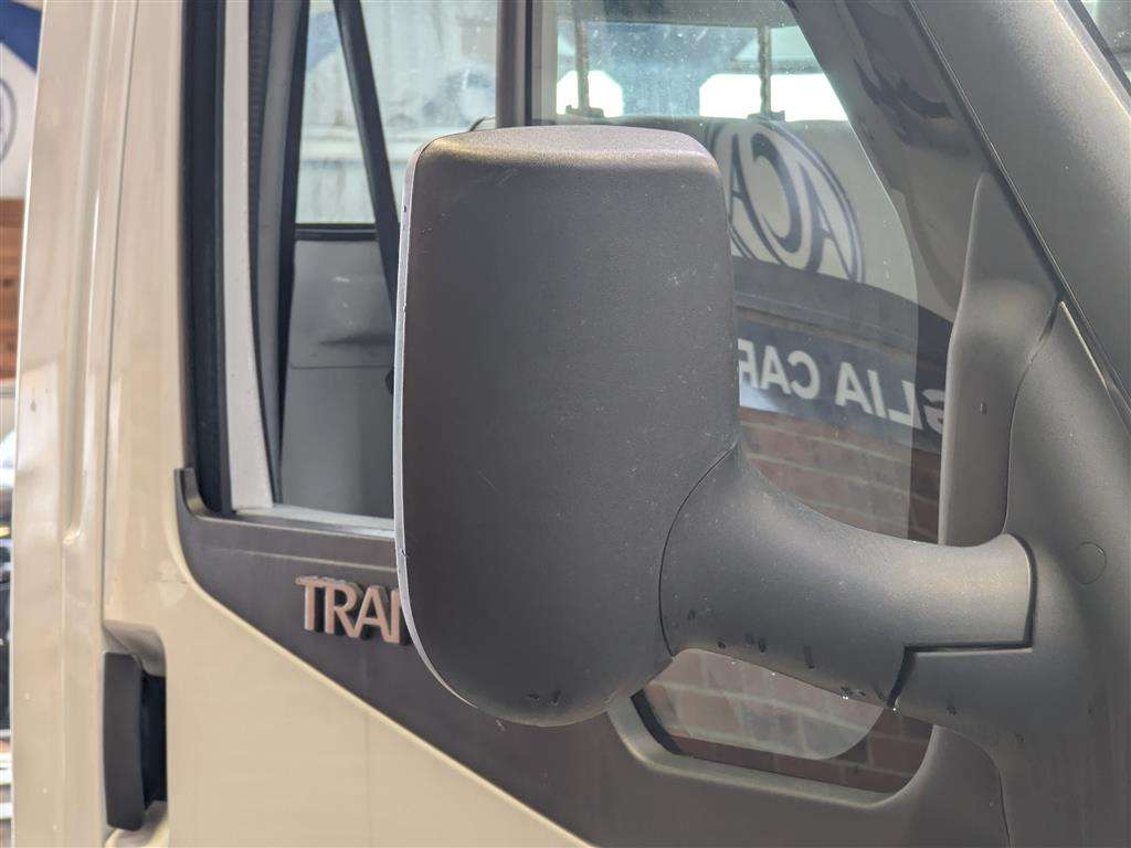 <p>2013 FORD TRANSIT 125 T350 RWD</p>