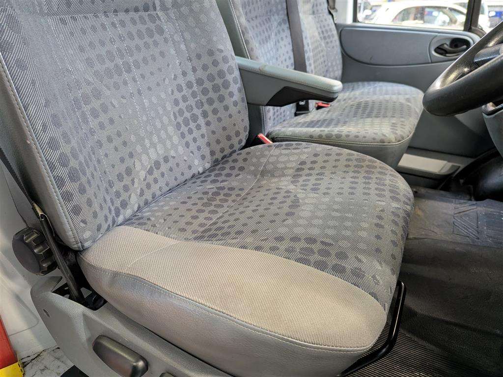 <p>2013 FORD TRANSIT 125 T350 RWD</p>