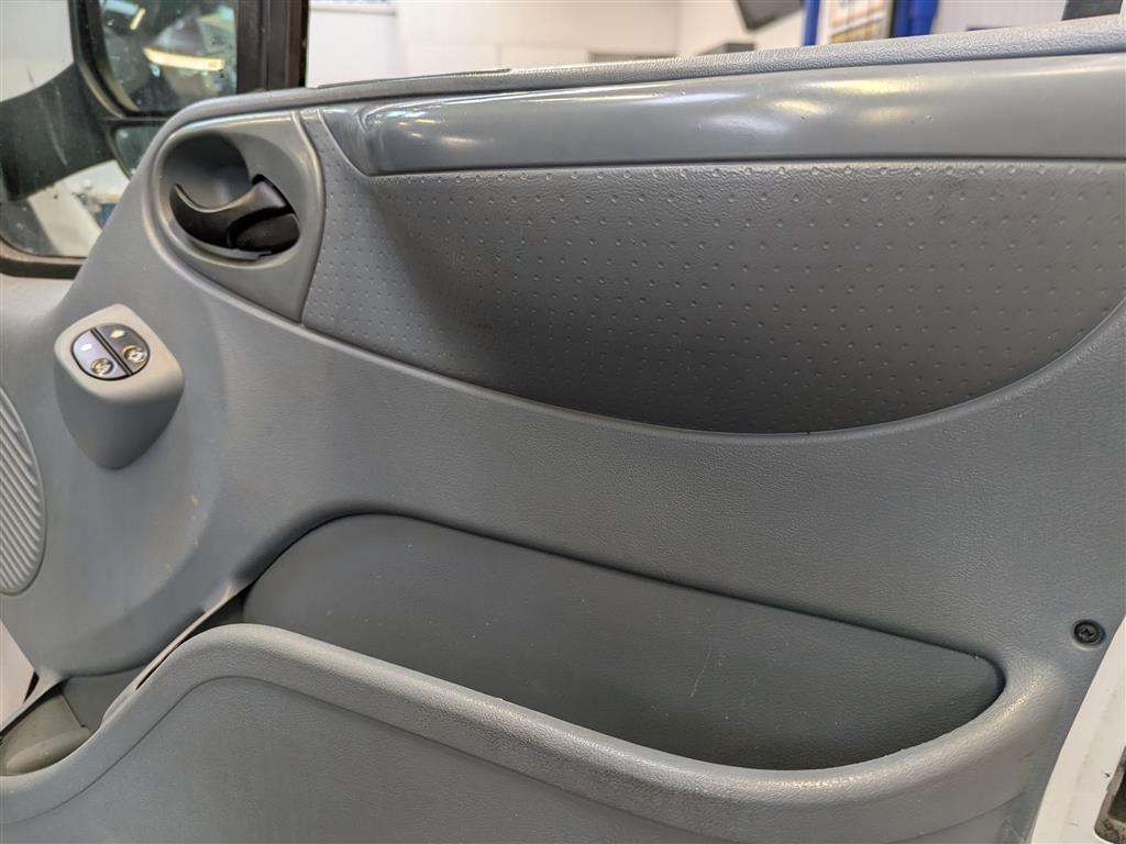 <p>2013 FORD TRANSIT 125 T350 RWD</p>