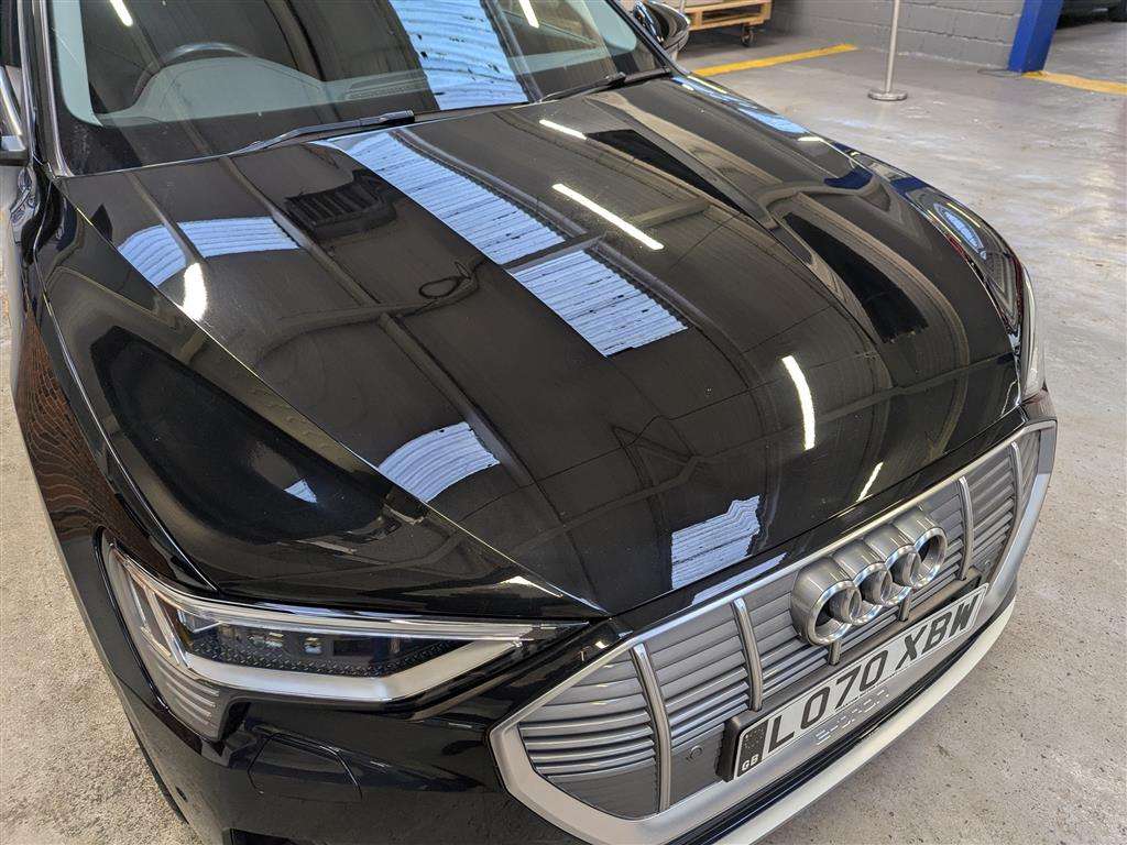 <p>2021 AUDI E-TRON TECHNIK 50 QUATTRO</p>