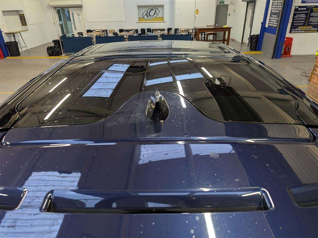 <p>2019 LAND ROVER DISCOVERY LUXURY HSE SD4</p>