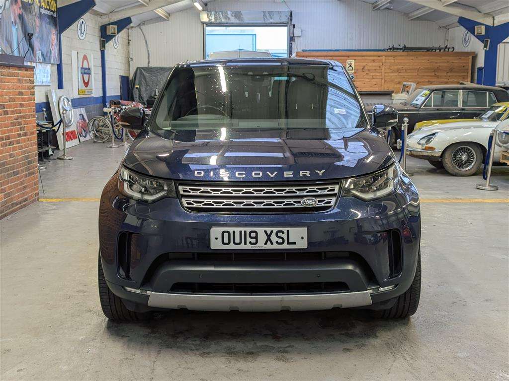 <p>2019 LAND ROVER DISCOVERY LUXURY HSE SD4</p>