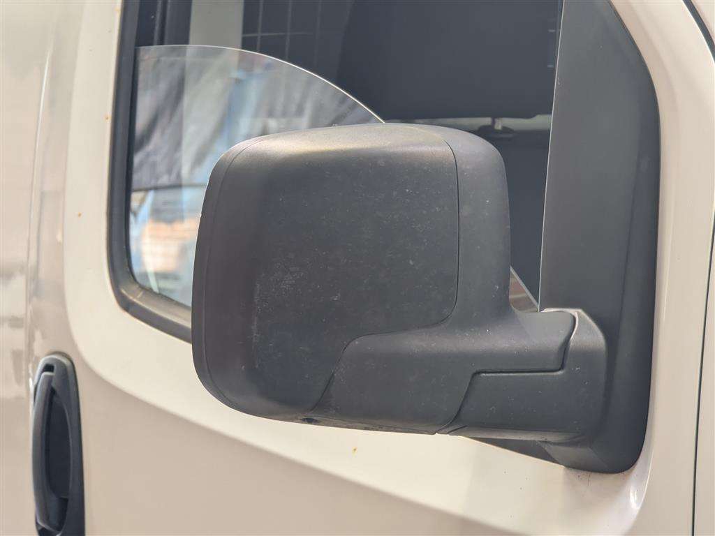 <p>2011 PEUGEOT BIPPER PROFESSIONAL HDI</p>