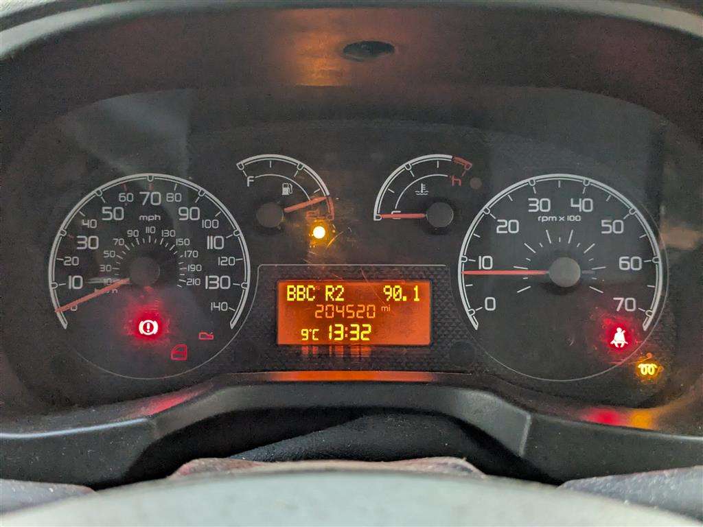 <p>2011 PEUGEOT BIPPER PROFESSIONAL HDI</p>