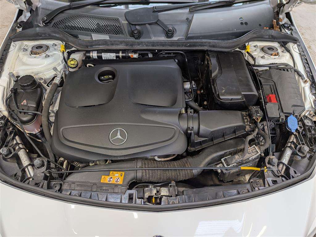 <p>2019 MERCEDES-BENZ CLA 180 AMG LINE EDITION</p>