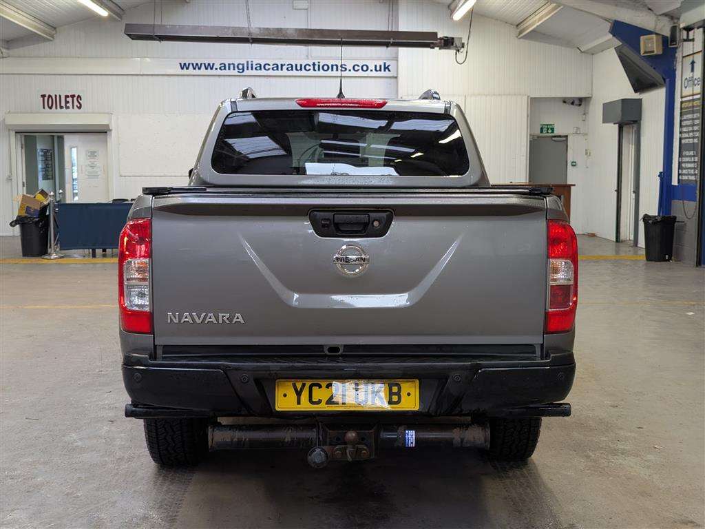 <p>2021 NISSAN NAVARA N-GUARD DCI AUTO</p>