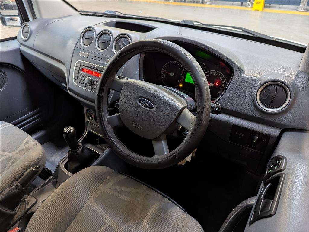 <p>2010 FORD TRAN CONNECT 90 T230</p>