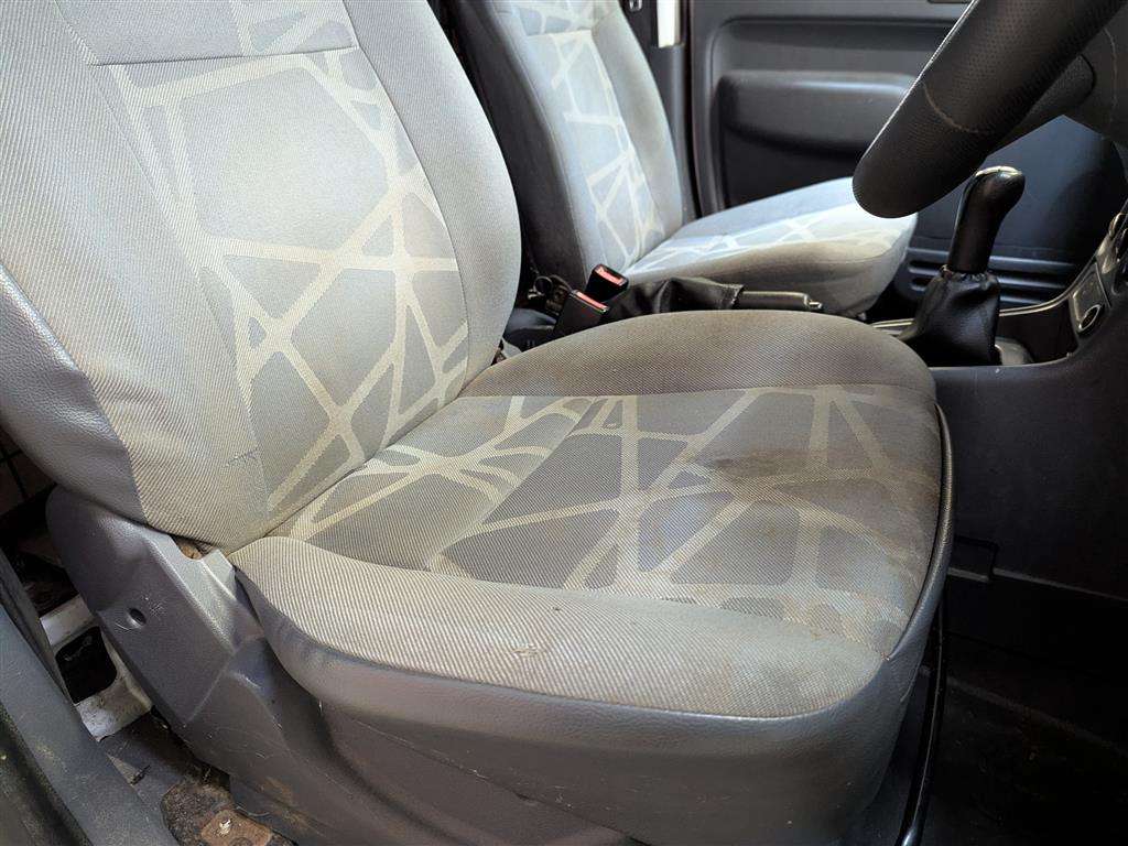 <p>2010 FORD TRAN CONNECT 90 T230</p>