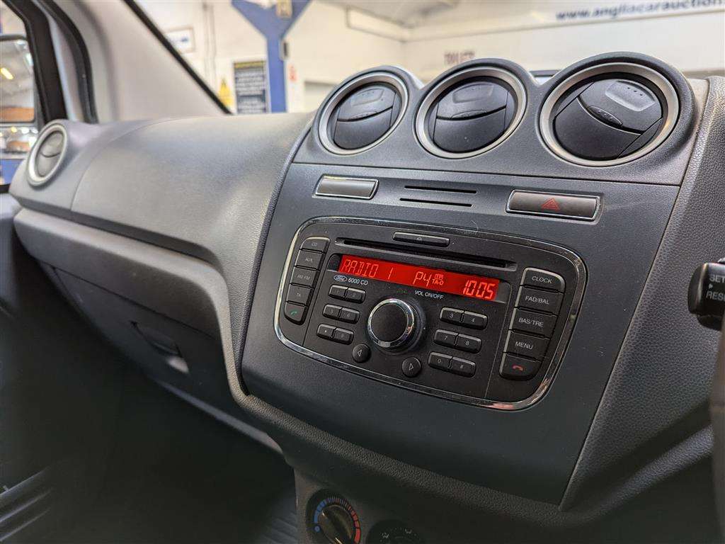 <p>2010 FORD TRAN CONNECT 90 T230</p>