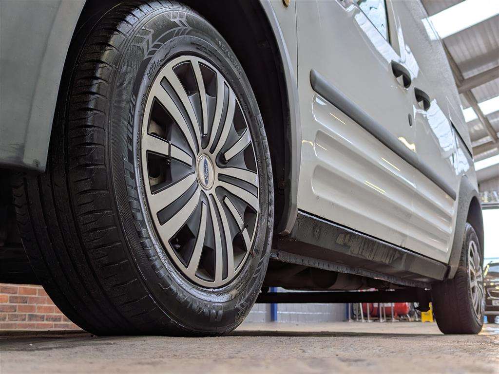 <p>2010 FORD TRAN CONNECT 90 T230</p>