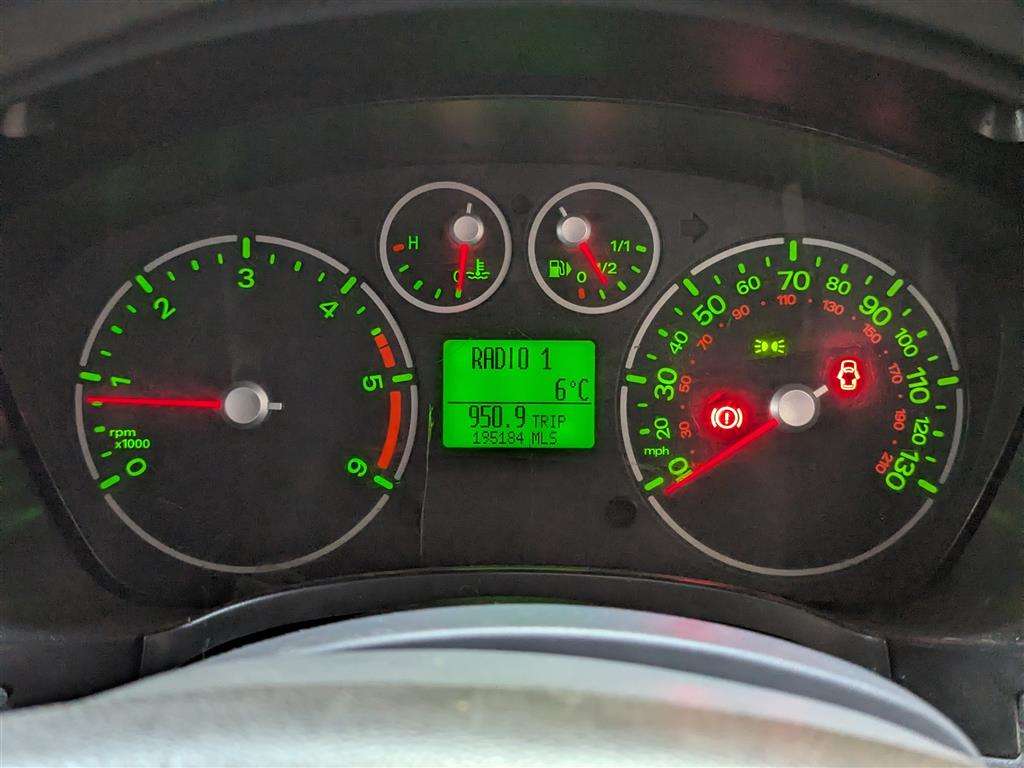 <p>2010 FORD TRAN CONNECT 90 T230</p>