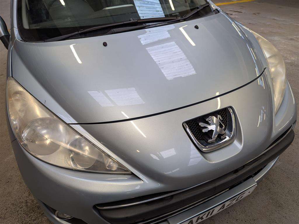 <p>2011 PEUGEOT 207 SPORT</p>
