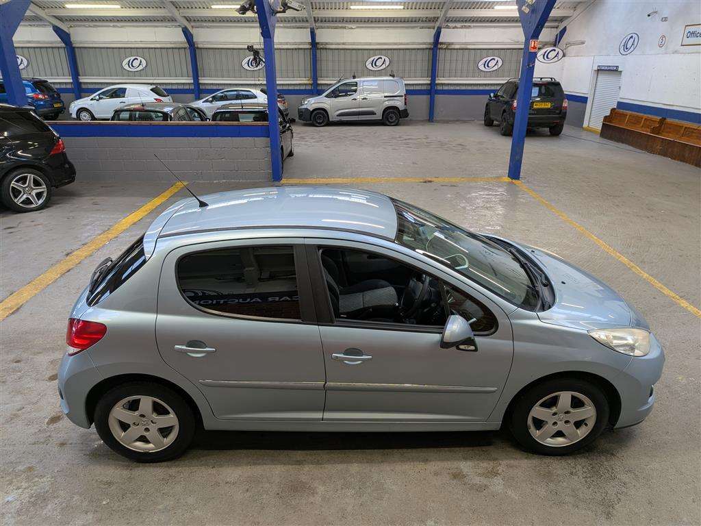 <p>2011 PEUGEOT 207 SPORT</p>