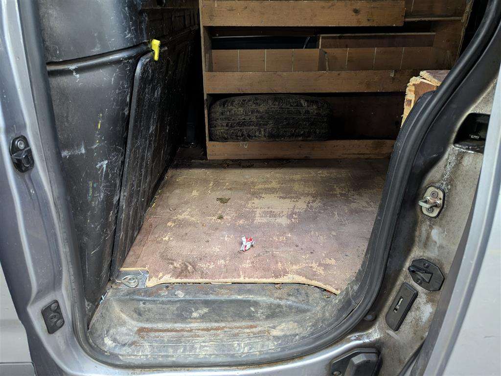 <p>2019 CITROEN BERLINGO 1000 EN-PRISE BH</p>