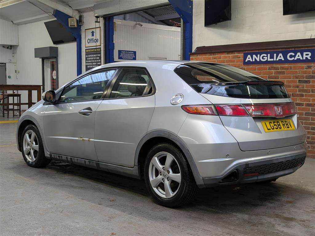 <p>2010 FIAT 500 POP</p>