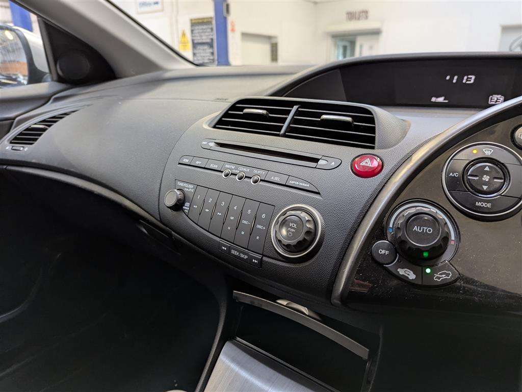 <p>2010 FIAT 500 POP</p>