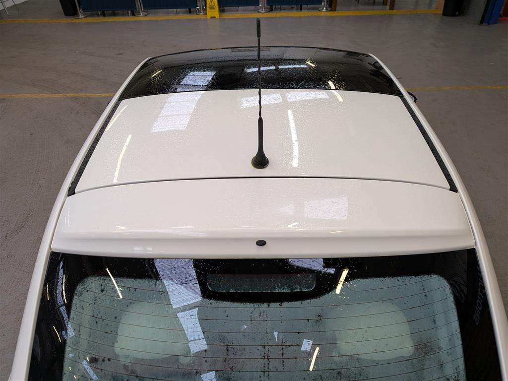 <p>2008 FIAT 500 LOUNGE M-JET RHD</p>