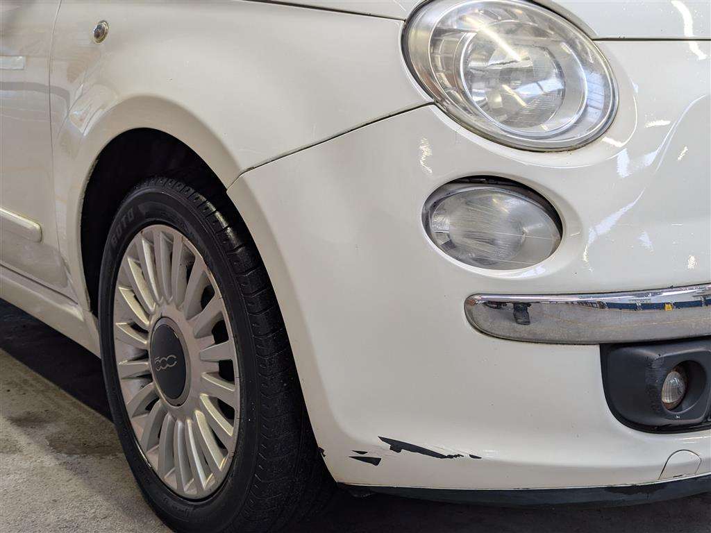 <p>2008 FIAT 500 LOUNGE M-JET RHD</p>