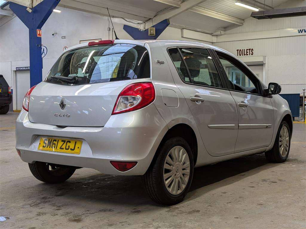 <p>2012 RENAULT CLIO I-MUSIC</p>