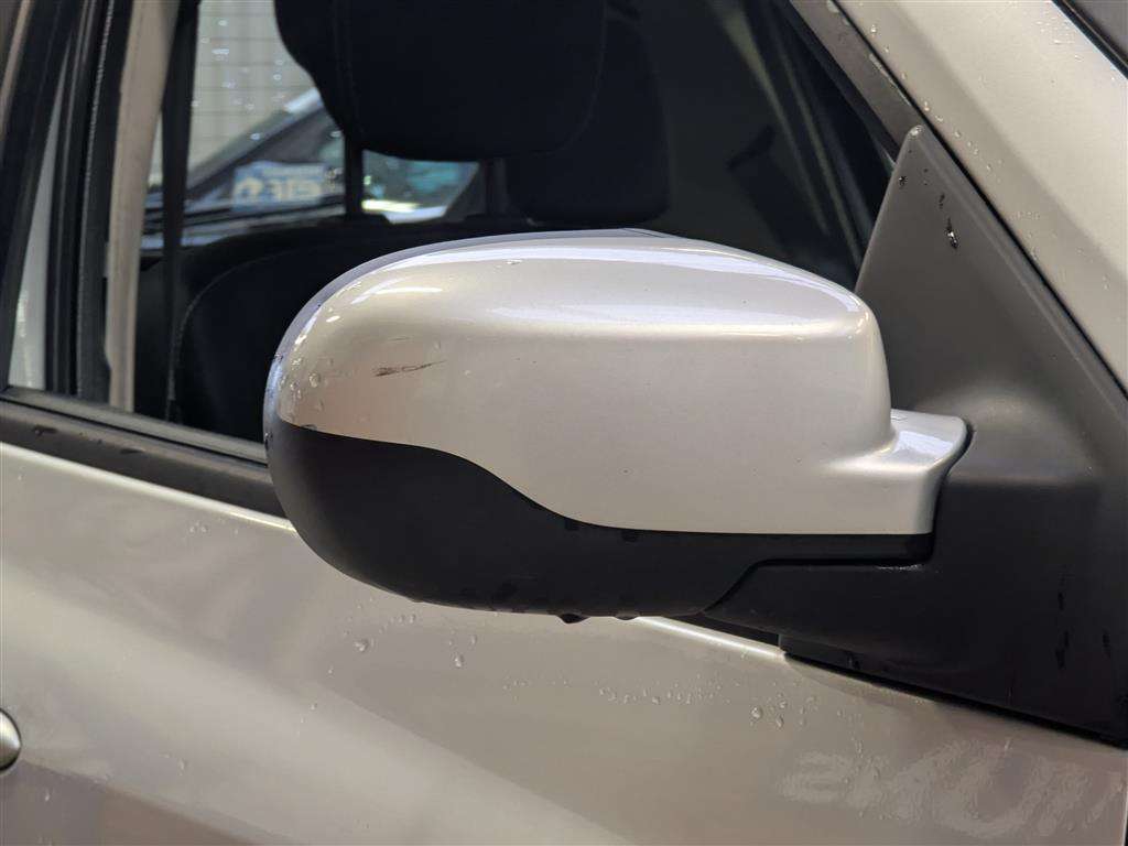 <p>2012 RENAULT CLIO I-MUSIC</p>