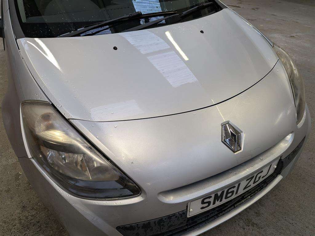 <p>2012 RENAULT CLIO I-MUSIC</p>