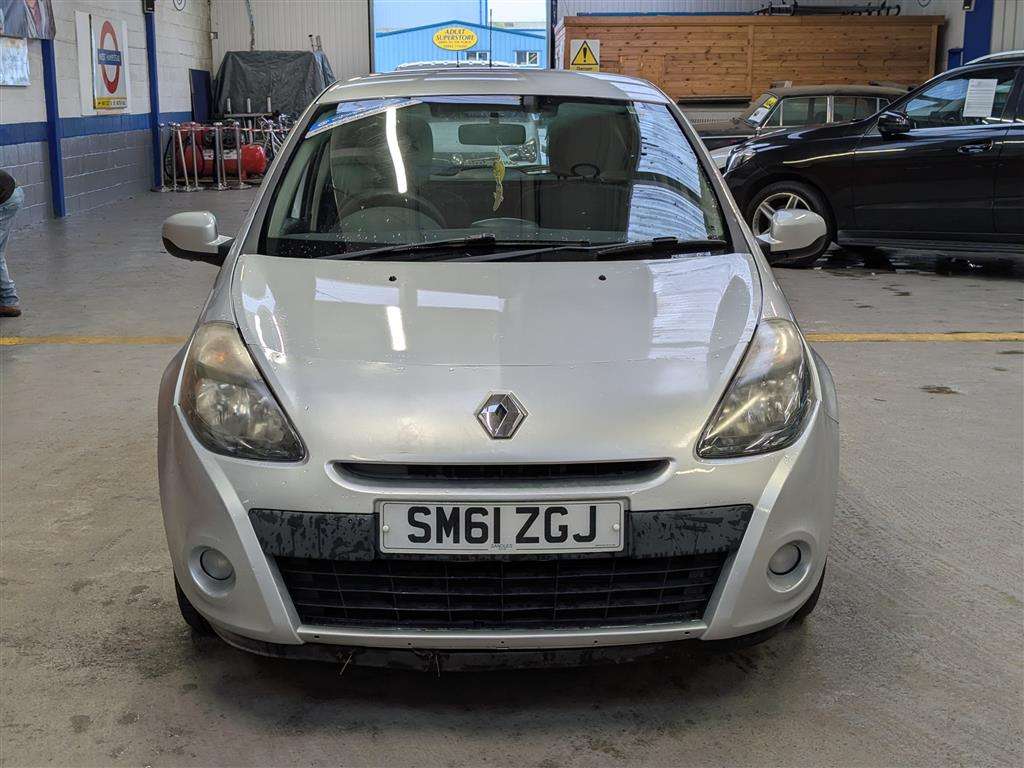 <p>2012 RENAULT CLIO I-MUSIC</p>