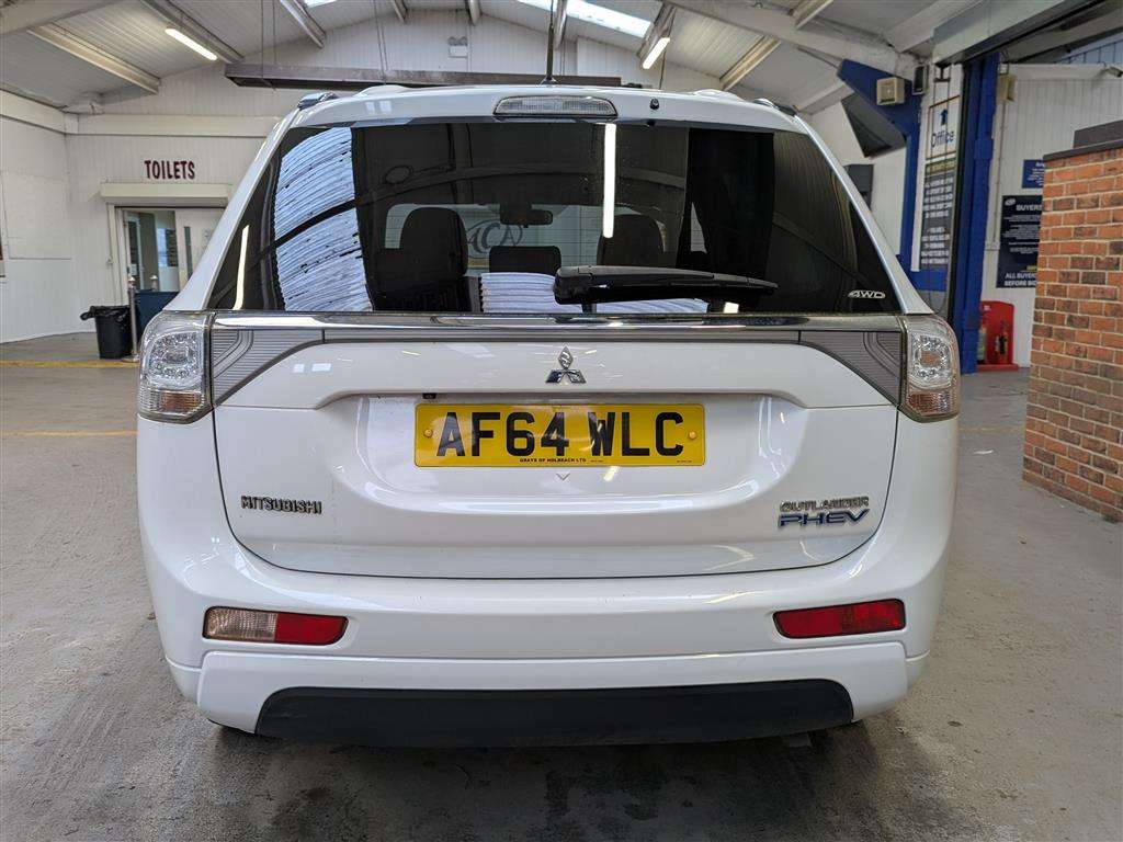 <p>2014 MITSUBISHI OUTLANDER GX 4HS PHEV AUTO</p>