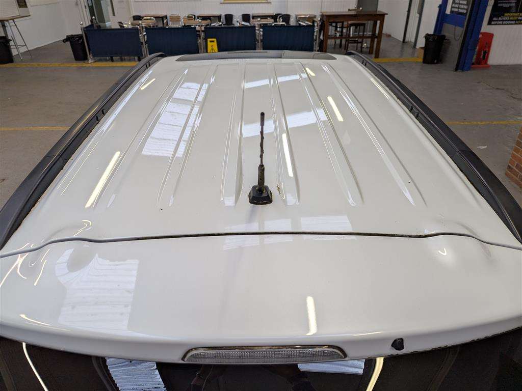 <p>2014 MITSUBISHI OUTLANDER GX 4HS PHEV AUTO</p>