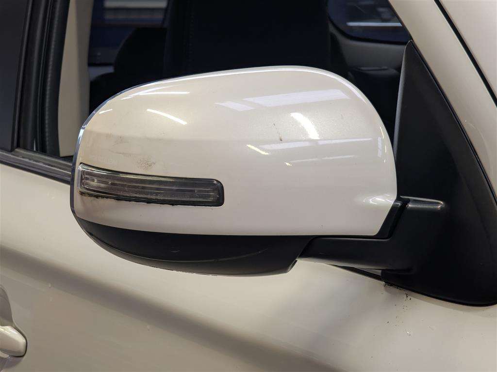 <p>2014 MITSUBISHI OUTLANDER GX 4HS PHEV AUTO</p>