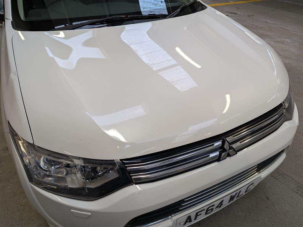 <p>2014 MITSUBISHI OUTLANDER GX 4HS PHEV AUTO</p>