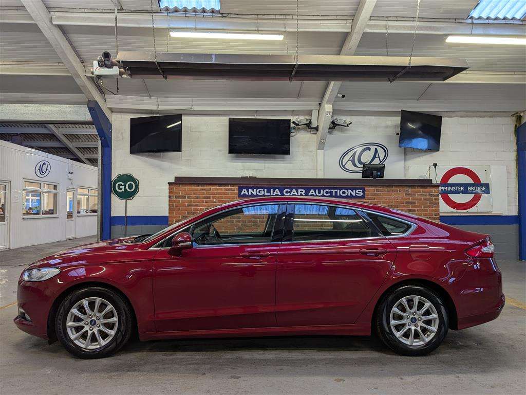 <p>2017 FORD MONDEO TITANIUM ECONETIC</p>