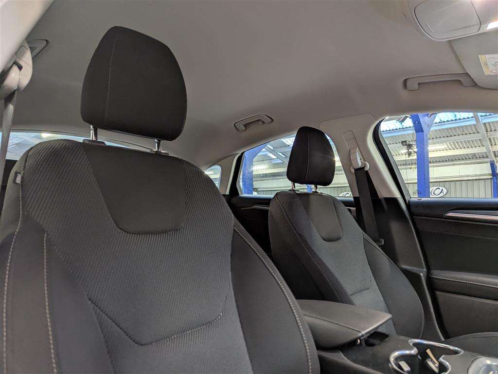 <p>2017 FORD MONDEO TITANIUM ECONETIC</p>