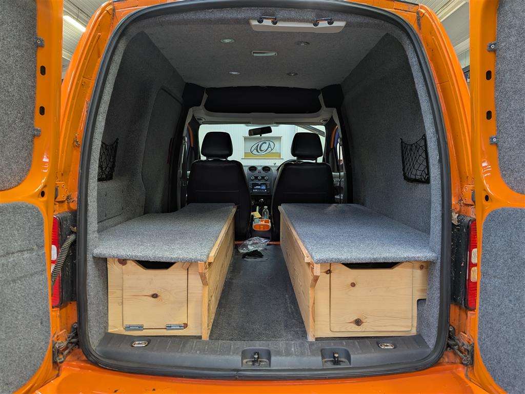 <p>2012 VOLKSWAGEN CADDY C20 BLUEMOTION TDI</p>