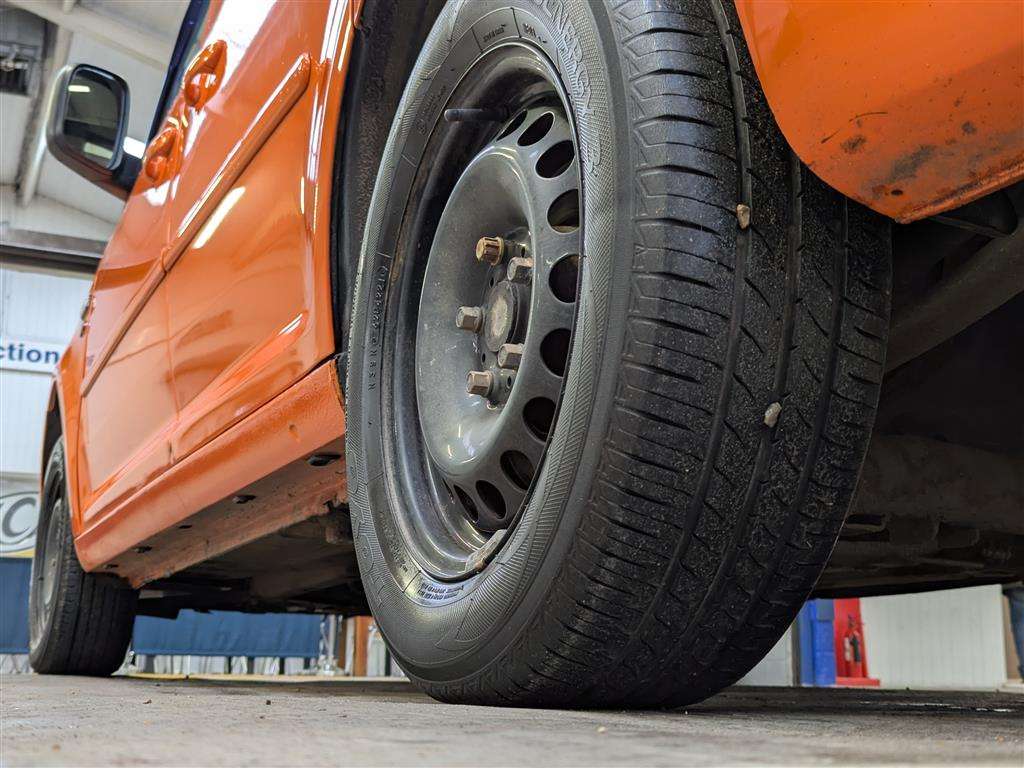 <p>2012 VOLKSWAGEN CADDY C20 BLUEMOTION TDI</p>