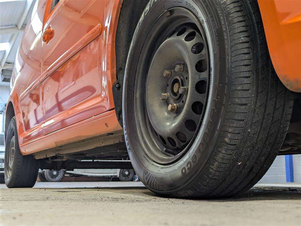 <p>2012 VOLKSWAGEN CADDY C20 BLUEMOTION TDI</p>