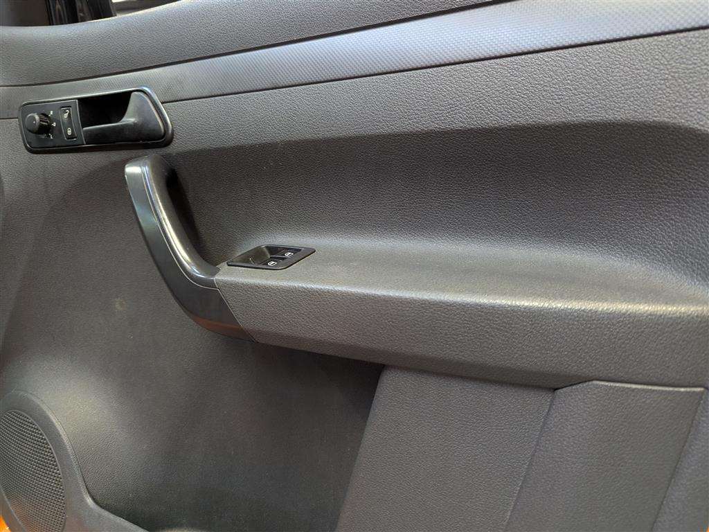 <p>2012 VOLKSWAGEN CADDY C20 BLUEMOTION TDI</p>