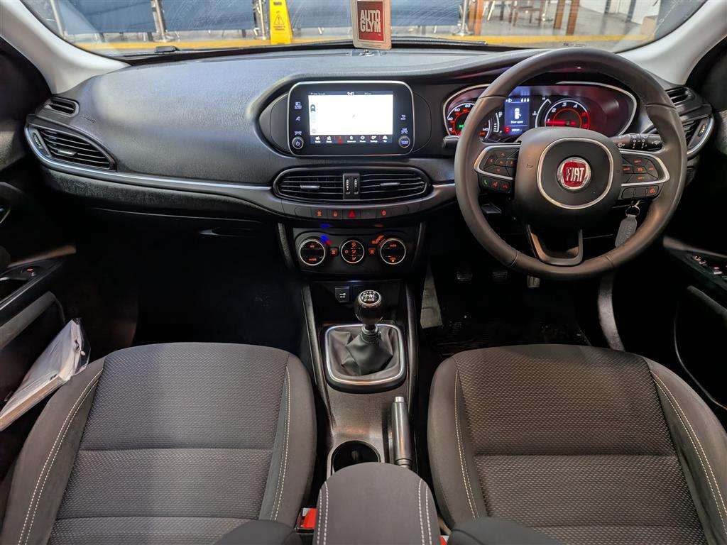 <p>2019 FIAT TIPO LOUNGE MULTIJET</p>