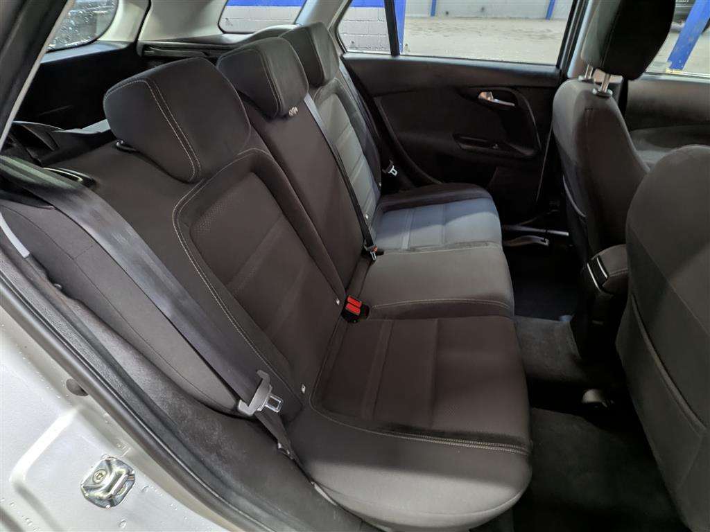 <p>2019 FIAT TIPO LOUNGE MULTIJET</p>