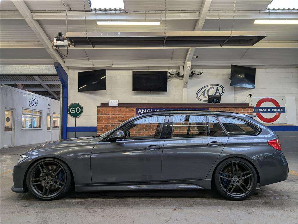 <p>2015 BMW 328I M SPORT</p>