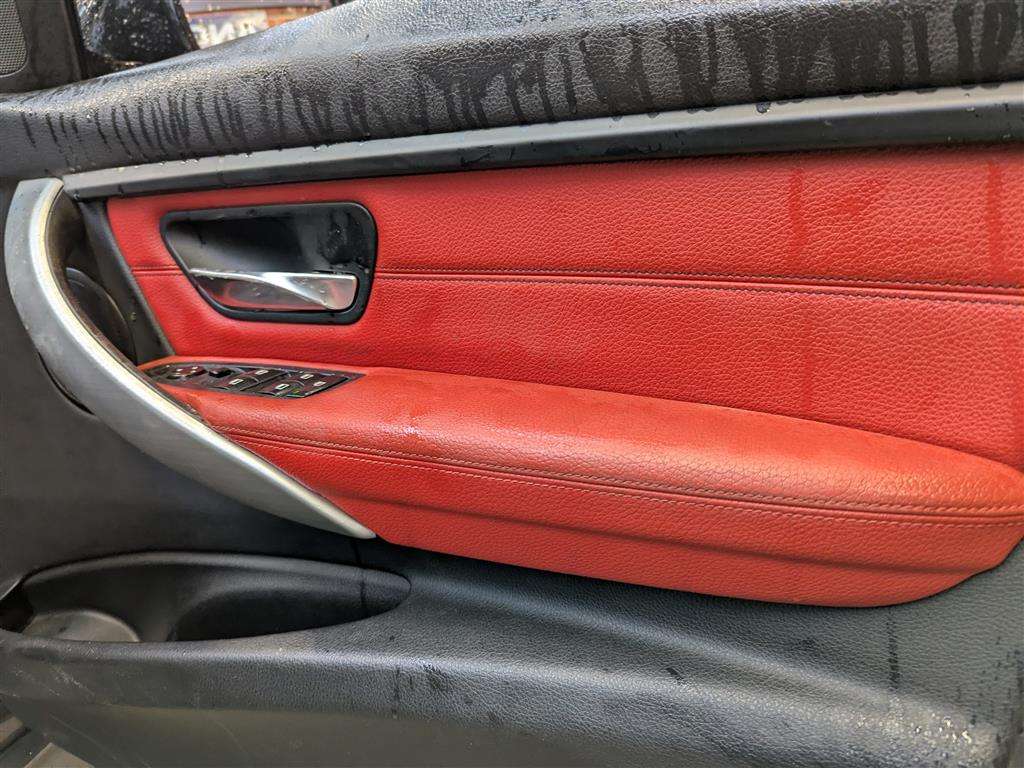 <p>2015 BMW 328I M SPORT</p>