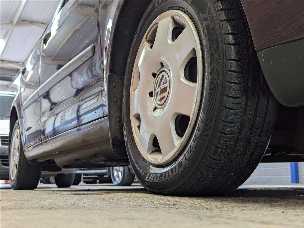 <p>2002 VOLKSWAGEN POLO S</p>