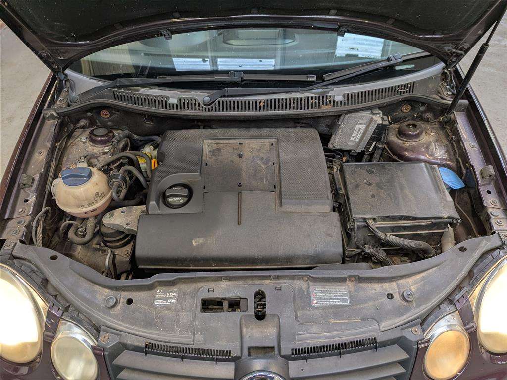 <p>2002 VOLKSWAGEN POLO S</p>