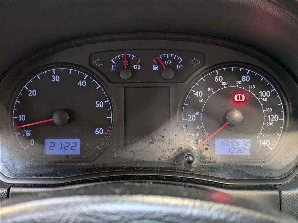 <p>2002 VOLKSWAGEN POLO S</p>