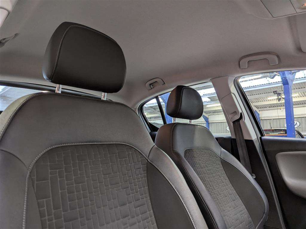 <p>2016 VAUXHALL CORSA SE ECOFLEX</p>