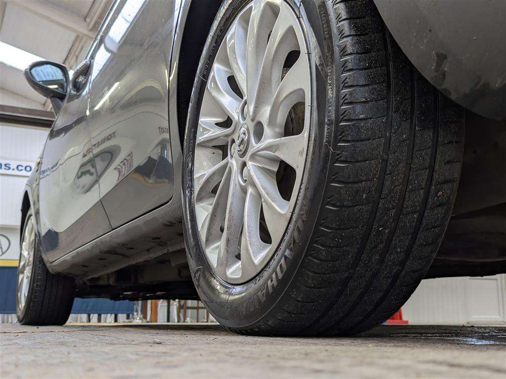 <p>2016 VAUXHALL CORSA SE ECOFLEX</p>