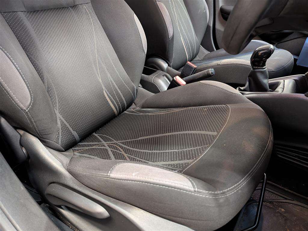 <p>2014 PEUGEOT 208 ACTIVE</p>