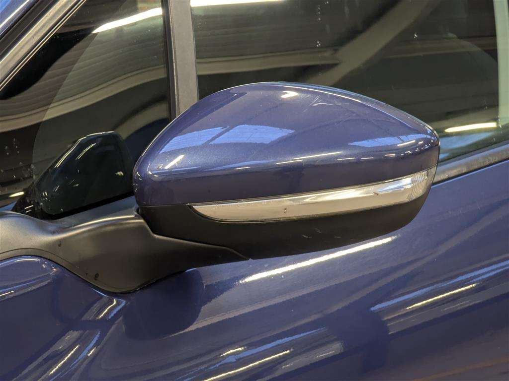 <p>2014 PEUGEOT 208 ACTIVE</p>