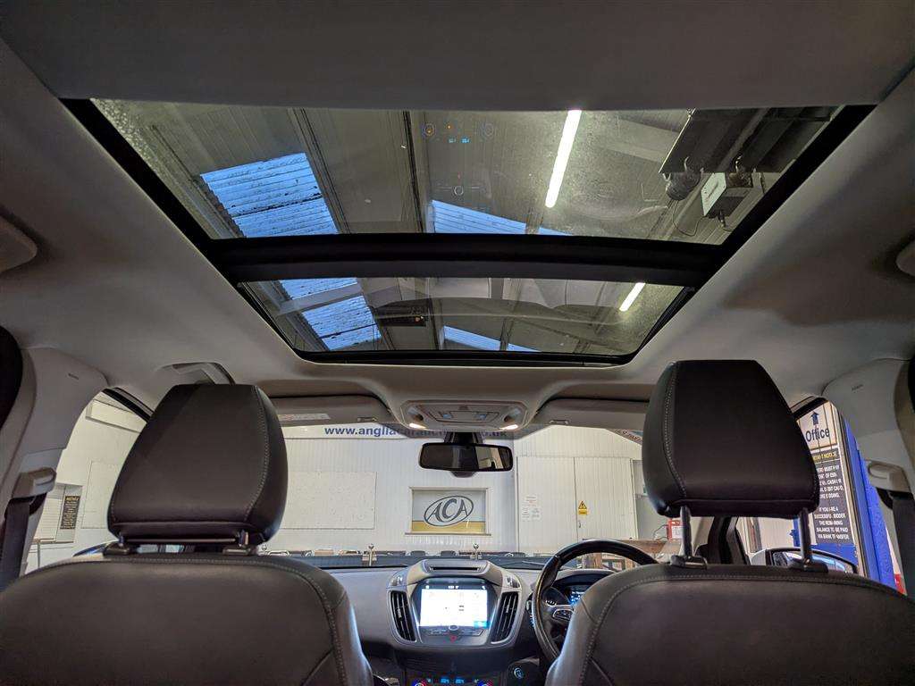 <p>2018 FORD KUGA TITANIUM SPORT</p>