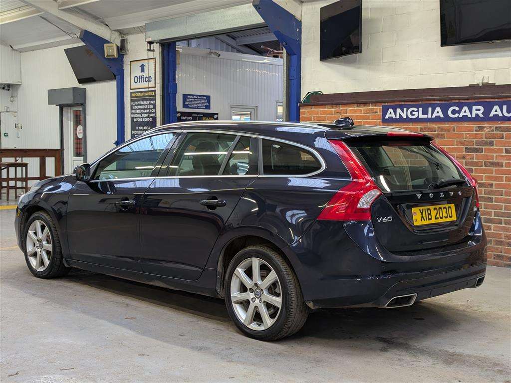 <p>2016 VOLVO V60 SE LUX NAV D4 AUTO</p>